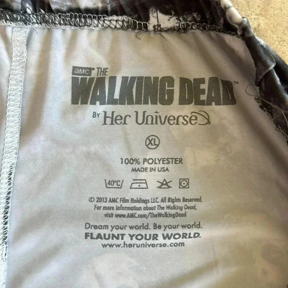 4/$25 Her Universe Walking Dead “Walker” Leggings Sz XL - Picture 4 of 4
